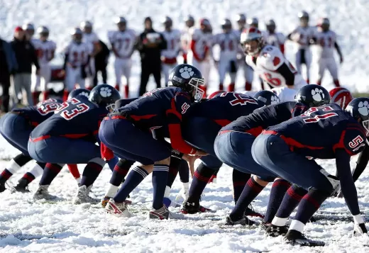 Técnicas de Linha Ofensiva: Bloqueando e Protegendo o Quarterback